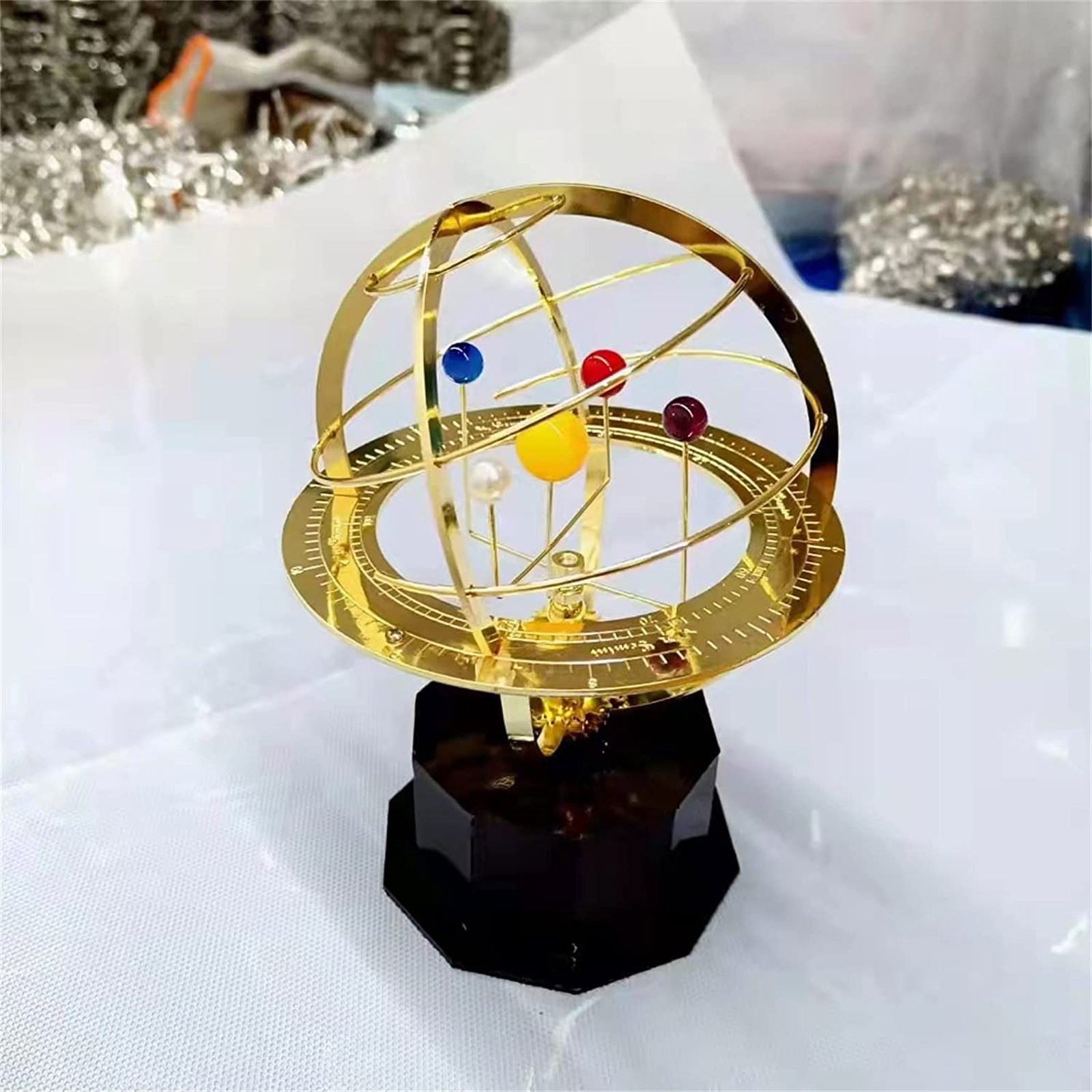 Вращающийся металлический орна – обзор и цена Solar System Model